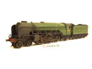 Hornby Thompson A2/3 LNER Livery 'SUN STREAM' No.512 (OO Gauge) P903