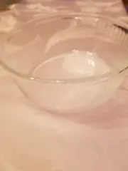Unique vintage Pyrex 7" Clear Bowl with Lines