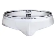 BASELINE White Brief M