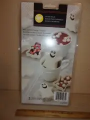 NEW WILTON CANDY MOLDS 2 COUNT GHOSTS