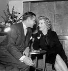 Actress Marilyn Monroe Sir Laurence Olivier Savoy Hotel London- 1956 Old Photo