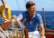 *5X7* PHOTO PRESIDENT JOHN F. KENNEDY ON THE USGS BOAT MANITOU IN 1962 (AA-916)