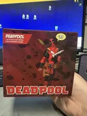 Marvel Deadpool Metal Miniature 1:32 Outta the Way Nerd - Factory Entertainment