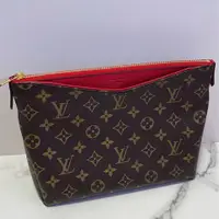 在飛比找PopChill優惠-[二手] LV PALLAS Monogram 拼紅色皮手拿