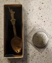 VINTAGE 1986 new PEWTER CENTENNIAL CELEBRATION statue of liberty spoon and coin
