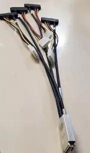 MiniSAS to 4 SAS/SATA with 4 Pin Power Cable C0004833-1