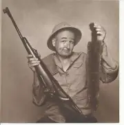 Hendrickson Orig Photo MR HENDRICKSON HIMSELF Hunter with RIFLE 8 x 8.5" R40