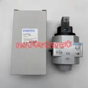 1PCS New HEE-D-MAXI-230 On-off Valve 172964