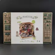 Miniature House Dollhouse Library Rolife Sam’s Study DIY Robotime NEW SEALED