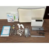 在飛比找蝦皮購物優惠-任天堂Nintendo Wii主機+ wii fit平衡板+