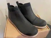 Chaco Cataluna Explorer Womens Leather Chelsea Boots Bootie Black Suede 11.0