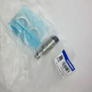 1PC New OMRON proximity switch E2A-M18KN16-M1-B2