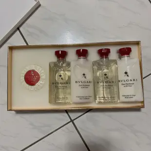 BVLGARI 寶格麗 紅茶香氛沐浴旅行組 滋潤乳液 沐浴精 潤絲精 洗髮精 香氛皂 五合一盥洗用品 75ml 禮盒組