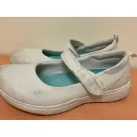 在飛比找蝦皮購物優惠-二手女童鞋白色娃娃鞋Skechers air-cooled 