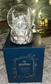 NIB Harry Potter Hogwarts Express Snow globe Pottery Barn Teen Musical Light Up