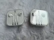 (2) Authentic Apple Headphones 3.5mm Jack for iPhone 6s Plus 5S 5C 6 Plus SE