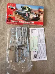 Airfix A01318 1:76 Scale INFANTRY TANK MKII MATILDA Military Vehicles Kit