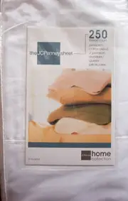 New Solid White JC Penneys Standard Size Pillow Cases 250 Thread Count NWT