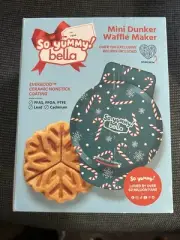 Bella So Yummy! Mini Dunker Waffle Maker Holiday Edition Snowflake