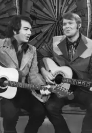 Neil Diamond & Glen Campbell 1975 OLD PHOTO