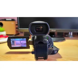 SONY索尼NEX-VG10可交換鏡頭式記憶卡式數位攝影機  SEL18200（E18–200mm F3.5–6.3 O