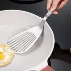 Long Handle Fry Fish Shovel Slotted Steak Turner Frying Spatula Fried Egg