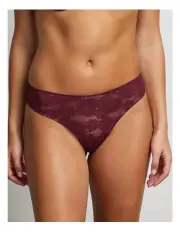 [Fine Lines] Weightless G-string in Fig