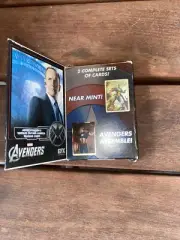 EFX-Official Prop Replica- Agent Coulson’s Vintage Captain America Trading Cards
