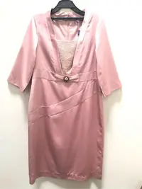 在飛比找Yahoo!奇摩拍賣優惠-REICO HSU  許瑋玲精品 粉紅小禮服洋裝L XL