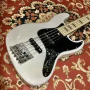 Crews Maniac Sound: JB-2005 WBDASH/Mapleactive Electric Bass