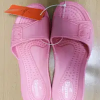 在飛比找蝦皮購物優惠-Elegance粉紅色室內拖鞋 防滑拖鞋 塑膠女用拖鞋 M號