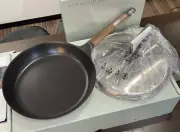 Vermicular FP26-WN Frying Pan with Lid 26cm Walnut Hand japan