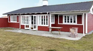 Vintage Holiday Home in Aabenraa with Swimming Pool