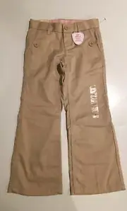 Gap Shield Girls NWT Uniform Kakis Pants Bootcut Size 5 Stain Resistant