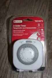 New Utilitech 2-Outlet Timer. Item # 0224879. CFL Compatible.