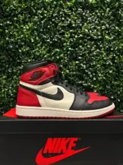 Jordan 1 High "Bred Toe" Size 10 Preowned