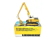 Liebherr R932 Litronic Tracked Material Handler - Conrad 1:50 Scale #2835 New