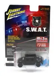 Johnny Lightning *SWAT POLICE* Black HUMMER Humvee 4x4 *NIP*
