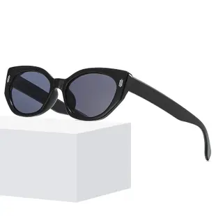 歐美風金屬釘貓眼太陽鏡素顏墨鏡男款防紫外線太陽眼鏡