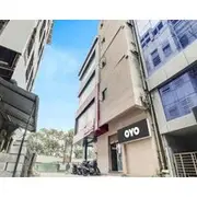 OYO Flagship Hotel Royal Galaxy