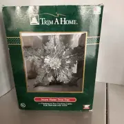 Vintage White Glitter Silver Tinsel Snow Flake Tree Top Trim A Home working NOS