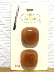 Vintage La Mode Square Brown Marbled Plastic Shank Buttons on Card 1" England