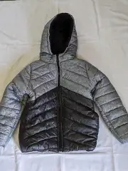 Boys Winter Coat Body Glove Boy’s size 12 Hooded Puff Jacket