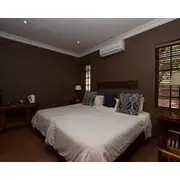 Tuskers Bush Lodge B&B