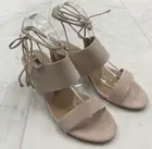 NIB Tahari Ta-Doe Heeled Sandal In Ballet Pink Size:9