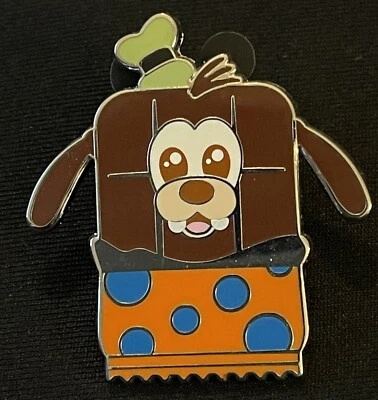 ✨Munchlings Series 1 Mystery Disney Pin Goofy Chocolate Candy Bar 2022