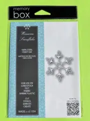Memory Box Die 99833 Winsome Snowflake