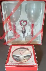 A Slice Of Love Pizza Cutter And Xo Love Wine Stopper Glasses Trinkets Lot
