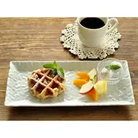 在飛比找樂天市場購物網優惠-現貨 日本製 美濃燒 陶瓷 雞蛋花圖樣 長盤 廚房用具 廚房