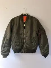 NWT Alpha Industries Reversible MA-1 Bomber Jacket in Size L